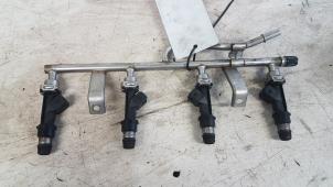 Gebruikte Verstuiver brug Opel Astra H (L48) 1.6 16V Twinport Prijs € 20,00 Margeregeling aangeboden door Autodemontagebedrijf Smit