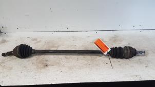 Gebruikte Steekas rechts-voor Opel Astra H (L48) 1.6 16V Twinport Prijs € 10,00 Margeregeling aangeboden door Autodemontagebedrijf Smit