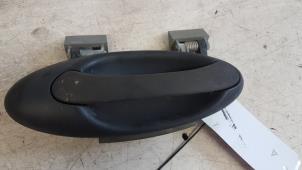 Gebruikte Portiergreep 4Deurs rechts-achter Saab 9-5 (YS3E) 2.3t 16V Prijs € 25,00 Margeregeling aangeboden door Autodemontagebedrijf Smit