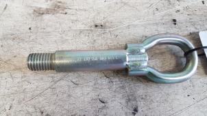 Gebruikte Sleepoog achter Skoda Fabia II (5J) 1.2 TDI 12V Greenline Prijs € 15,00 Margeregeling aangeboden door Autodemontagebedrijf Smit