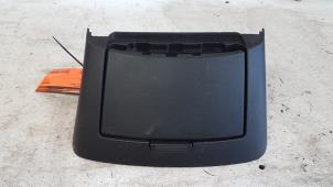 Begagnade Handskfack Kia Cee'd Sporty Wagon (EDF) 1.6 CRDi 115 16V Pris på förfrågan erbjuds av Autodemontagebedrijf Smit