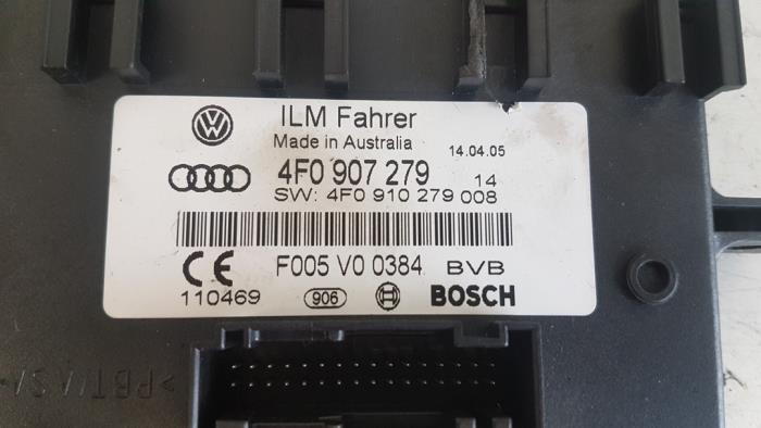 Tändningslås + dator från en Audi A6 Avant Quattro (C6) 3.0 TDI V6 24V 2005