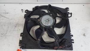 Gebruikte Radiateurfan Renault Modus/Grand Modus (JP) 1.4 16V Prijs € 20,00 Margeregeling aangeboden door Autodemontagebedrijf Smit