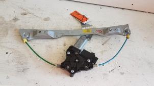 Gebruikte Ruitmechaniek 4Deurs rechts-voor Opel Corsa D 1.4 16V Twinport Prijs € 20,00 Margeregeling aangeboden door Autodemontagebedrijf Smit