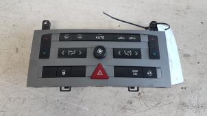 Gebruikte Chaufage Bedieningspaneel Peugeot 407 SW (6E) 1.8 16V Prijs € 10,00 Margeregeling aangeboden door Autodemontagebedrijf Smit