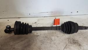 Używane Os napedowa lewy przód Alfa Romeo 146 (930B) 1.4 Twin Spark 16V Cena € 10,00 Procedura marży oferowane przez Autodemontagebedrijf Smit