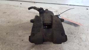 Używane Zacisk hamulcowy prawy przód Alfa Romeo 146 (930B) 1.4 Twin Spark 16V Cena € 10,00 Procedura marży oferowane przez Autodemontagebedrijf Smit