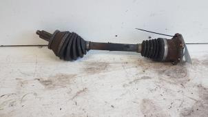 Gebruikte Aandrijfas links-voor Seat Ibiza IV (6J5) 1.4 TDI Prijs € 15,00 Margeregeling aangeboden door Autodemontagebedrijf Smit