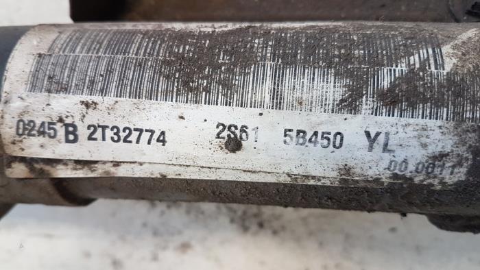 Stötdämparstång, höger fram från en Ford Fiesta 5 (JD/JH) 1.4 16V 2002