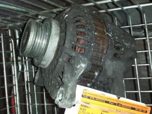 Gebruikte Dynamo Renault Clio Prijs € 35,00 Margeregeling aangeboden door Autodemontagebedrijf Smit