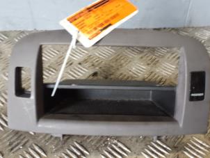 Gebruikte Dashboard deel Hyundai Sonata 2.4 16V CVVT Prijs € 15,00 Margeregeling aangeboden door Autodemontagebedrijf Smit