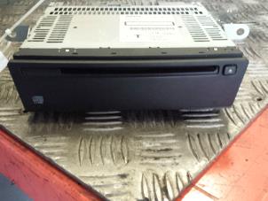 Begagnade CD-spelare Nissan Almera Tino (V10M) 1.8 16V Pris € 150,00 Marginaltabell erbjuds av Autodemontagebedrijf Smit