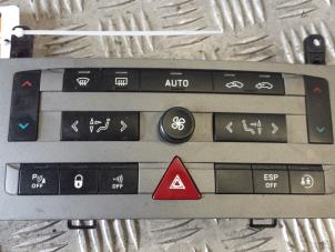 Gebruikte Chaufage Bedieningspaneel Peugeot 407 Prijs € 10,00 Margeregeling aangeboden door Autodemontagebedrijf Smit