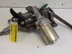 Gebruikte Servo Elektrisch Renault Clio II (BB/CB) 1.4 16V Prijs € 100,00 Margeregeling aangeboden door Autodemontagebedrijf Smit