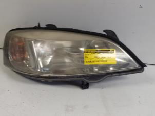 Gebruikte Rechter Koplamp Opel Astra G (F08/48) 1.6 16V Prijs € 30,00 Margeregeling aangeboden door Autodemontagebedrijf Smit