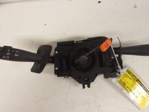 Gebruikte Licht + Raw Schakelaar Renault Clio II (BB/CB) 1.2 Prijs € 30,00 Margeregeling aangeboden door Autodemontagebedrijf Smit