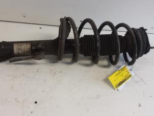 Gebruikte Veerpoot links-voor Ford Transit Connect 1.8 Tddi Prijs € 25,00 Margeregeling aangeboden door Autodemontagebedrijf Smit