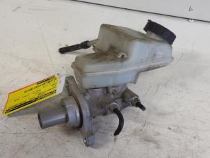 Gebruikte Hoofdremcilinder Opel Astra H (L48) 1.6 16V Prijs € 30,00 Margeregeling aangeboden door Autodemontagebedrijf Smit