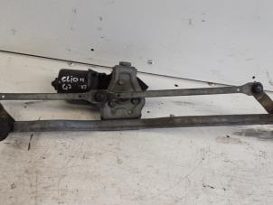Gebruikte Ruitenwismotor + Mechaniek Renault Clio II (BB/CB) 1.4 Prijs € 30,00 Margeregeling aangeboden door Autodemontagebedrijf Smit