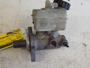 Begagnade Huvudcylinder Mercedes A (W168) 1.6 A-160 Pris € 30,00 Marginaltabell erbjuds av Autodemontagebedrijf Smit