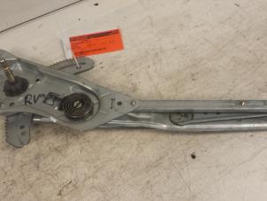 Gebruikte Raammechaniek 2Deurs rechts-voor Nissan Kubistar (F10) 1.5 dCi 60 Prijs € 30,00 Margeregeling aangeboden door Autodemontagebedrijf Smit