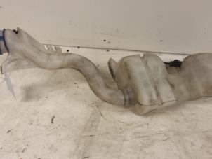 Begagnade Spolartank, vindruta Citroen Berlingo Cinqspace, Multispace 1.6 16V Pris € 15,00 Marginaltabell erbjuds av Autodemontagebedrijf Smit