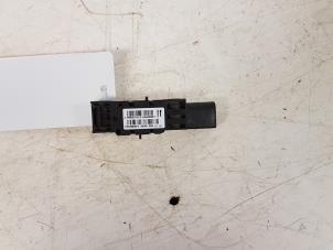 Gebruikte Airbag Sensor Smart Forfour (454) 1.1 12V Prijs € 25,00 Margeregeling aangeboden door Autodemontagebedrijf Smit