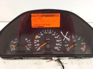 Begagnade Instrumentpanel Mercedes C Combi (S202) 2.2 C-220 TD 16V Pris € 75,00 Marginaltabell erbjuds av Autodemontagebedrijf Smit