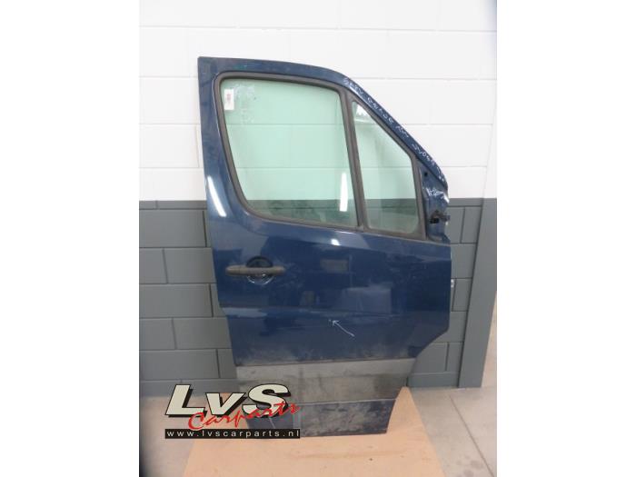 Mercedes Sprinter Door 2-door, right