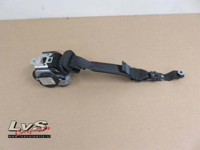 Volvo XC90 Tendeur de ceinture arrière droit