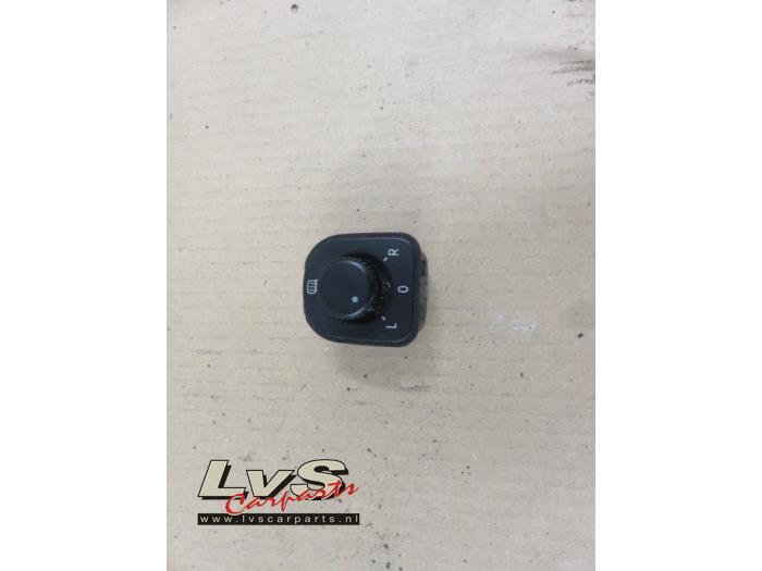 Volkswagen Golf Mirror switch