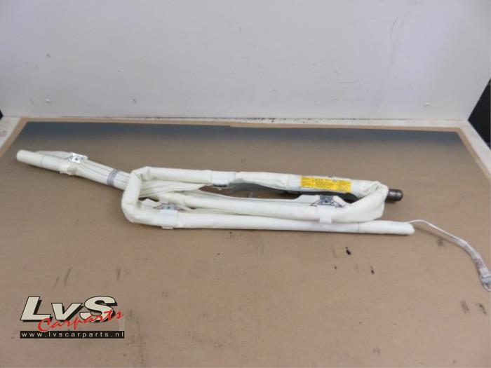 Volkswagen Golf Airbag hemel links