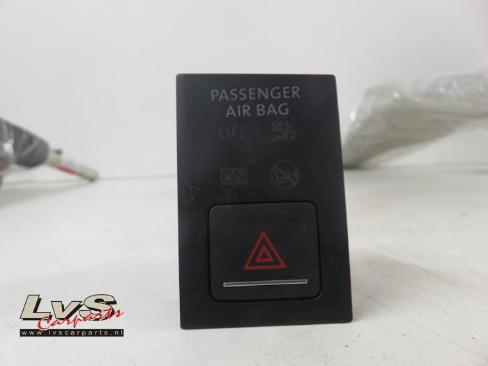 Volkswagen Golf Panic lighting switch