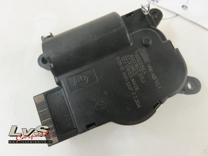 Volkswagen Golf Heater valve motor