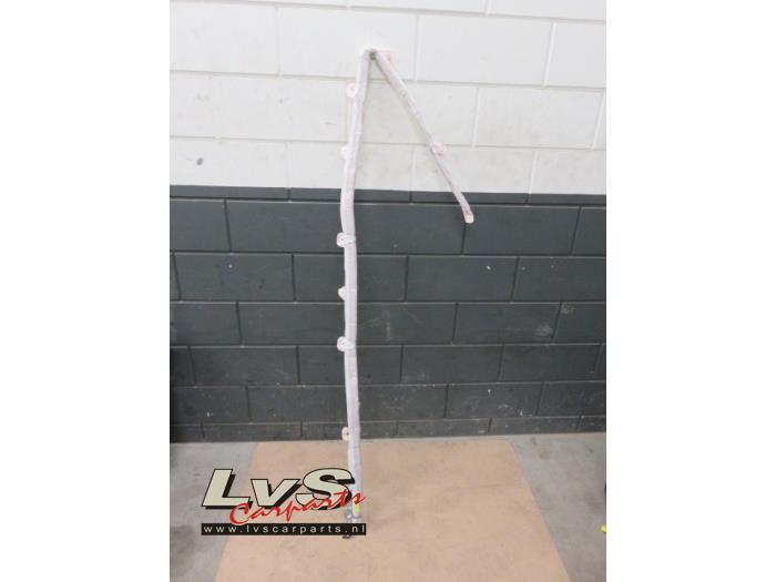 Audi A4 Airbag Himmel links