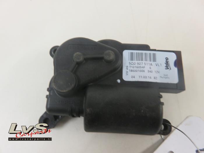 Volkswagen Golf Heater valve motor