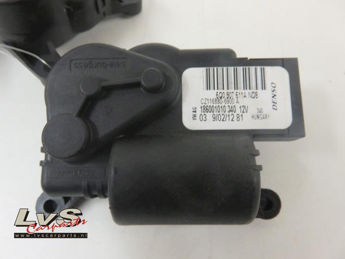 Volkswagen Golf Heater valve motor