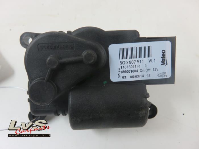 Volkswagen Golf Heater valve motor
