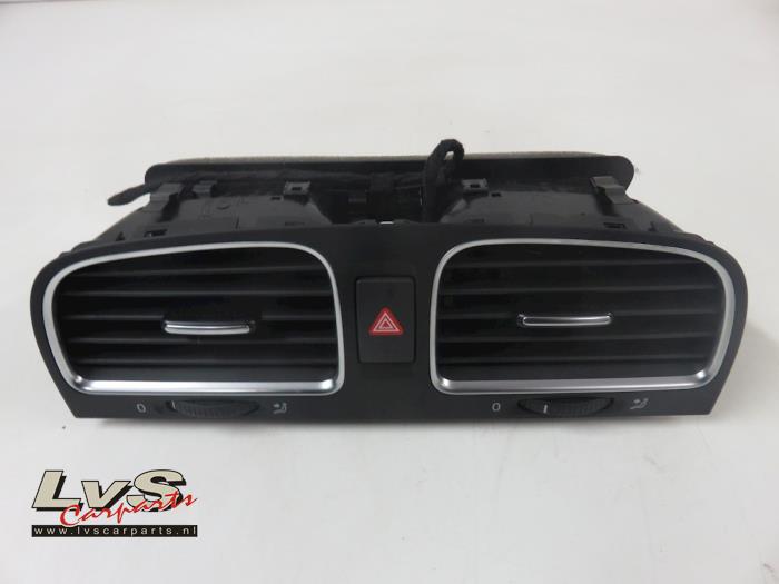Volkswagen Golf Dashboard vent