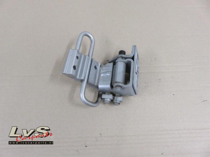 Audi A4 Scharnier deur links-achter