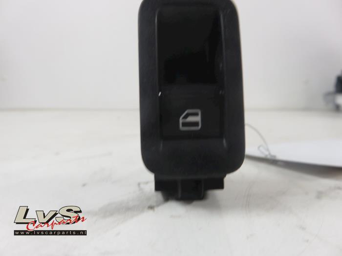 Volkswagen Polo Electric window switch