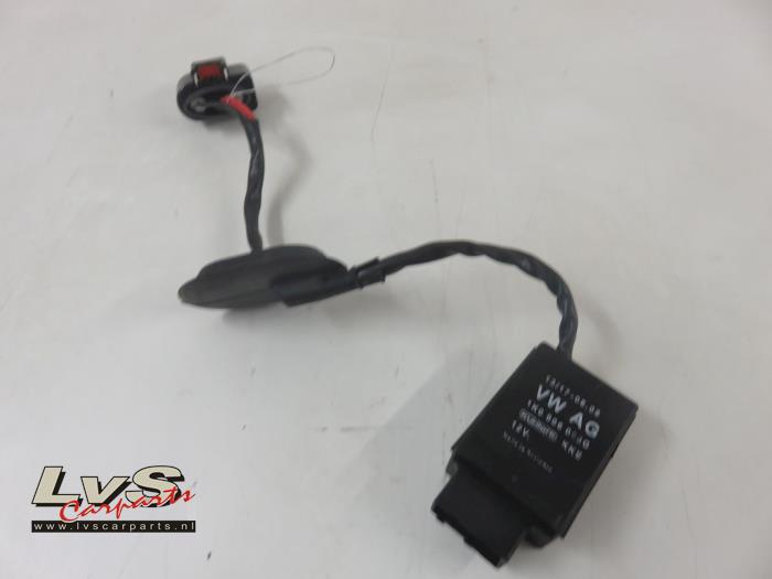 Volkswagen Polo Fuel pump relay