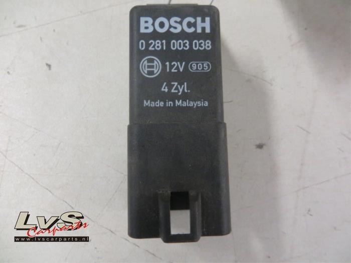 Volkswagen Touran Glow plug relay