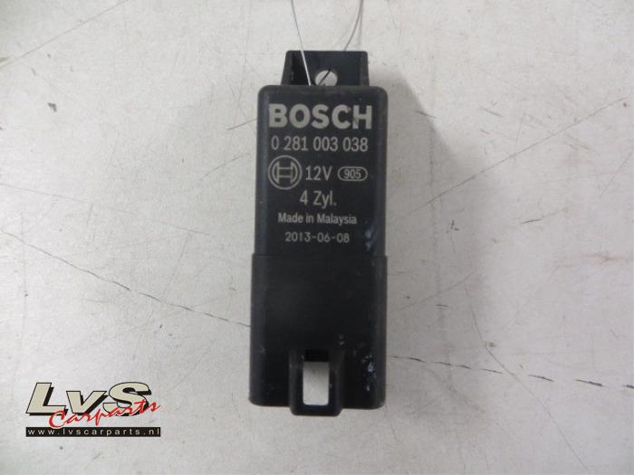Volkswagen Caddy Glow plug relay