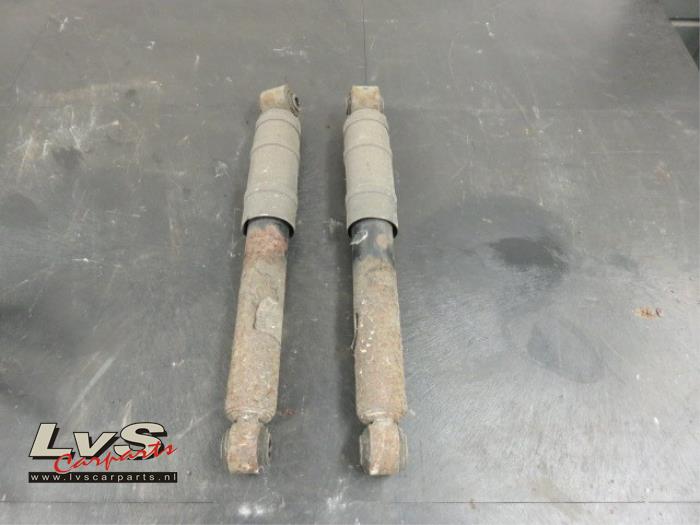 Opel Zafira B Shock absorber kit