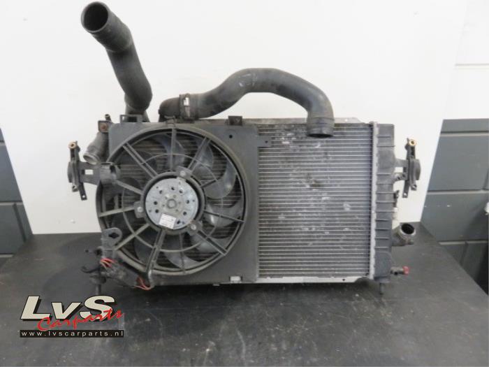 Opel Zafira B Cooling set
