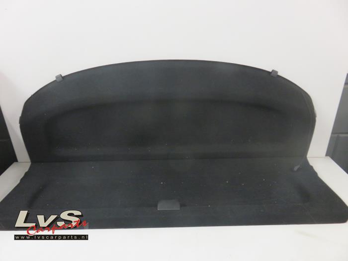 Mazda 3. Plage arrière