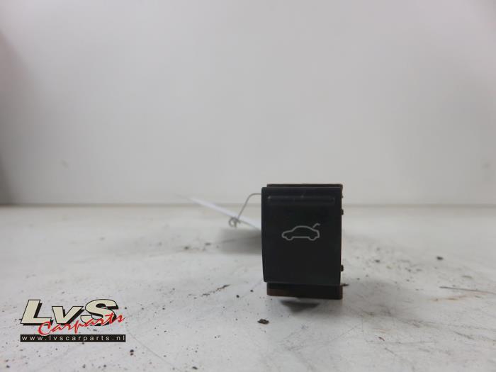 Volkswagen Passat Commutateur hayon