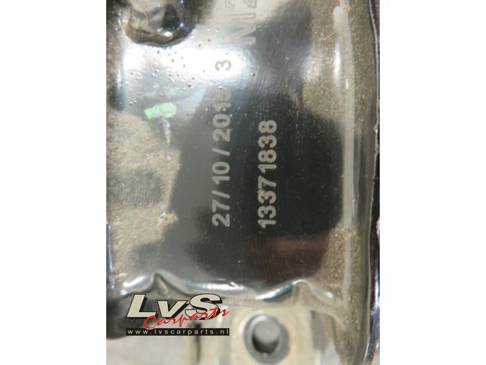 Fäste, växellåda från en Opel Corsa E 1.2 16V 2015