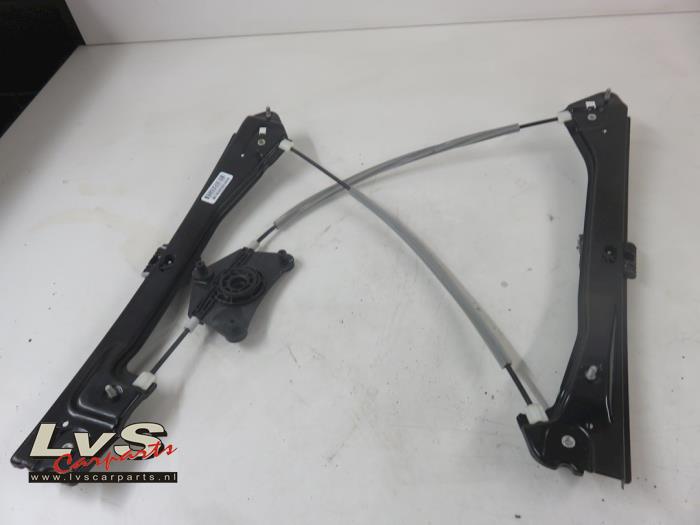 Volkswagen Jetta Mécanique vitre 4portes avant droite